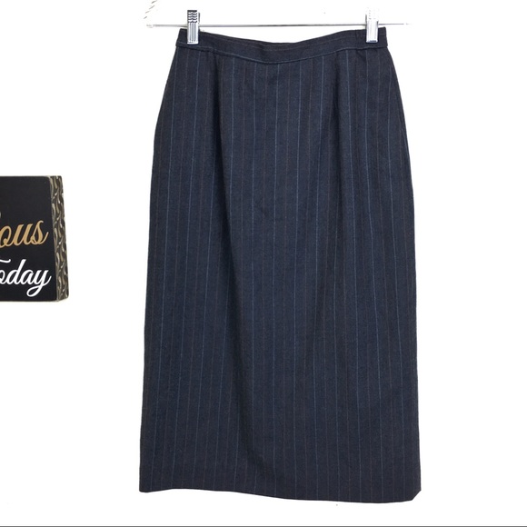 Vintage Dresses & Skirts - Vintage Gray Worsted Wool Pinstripe Pencil Skirt